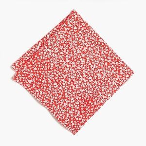 🎄🎁 New J. Crew 20" red floral bandana NWT